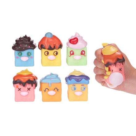 KAWAII CUBIC SQUEEZE CUPCAKE
